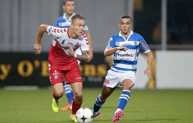 同时还拥有 同时还拥有