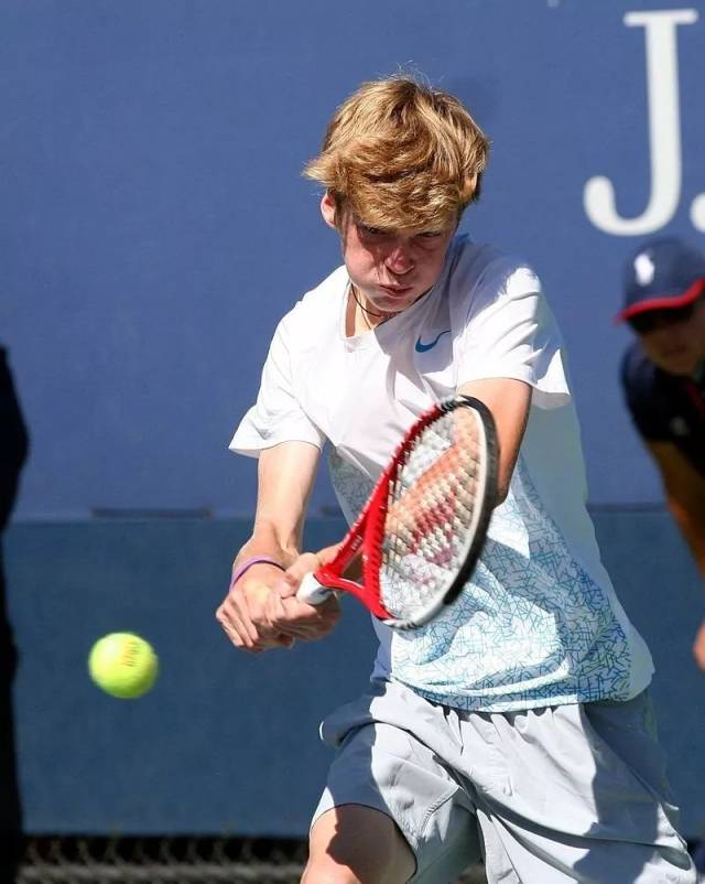 都承载着过 都承载着过