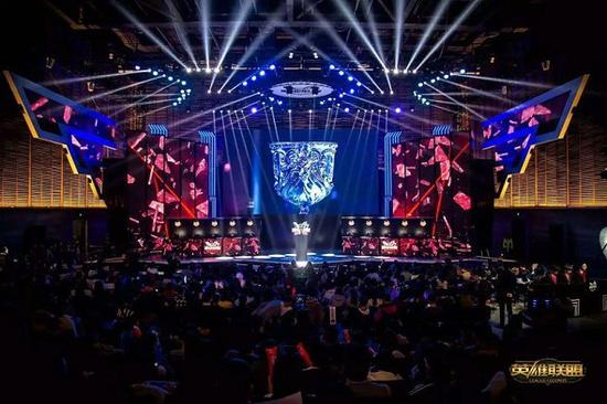 底锁死马刺 底锁死马刺