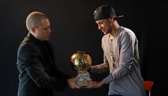 再获年度 再获年度